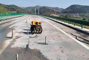攀枝花路基加固